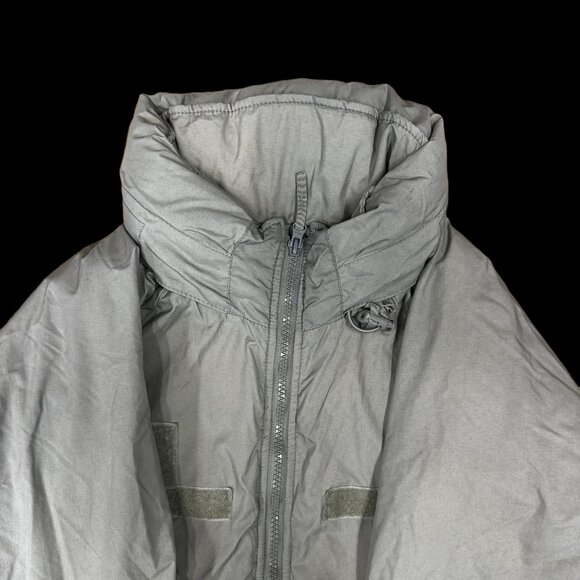 U.S. Military ECWCS Gen III Level 7 Parka – Very Good / Like New Condition - Picture 3 of 10
